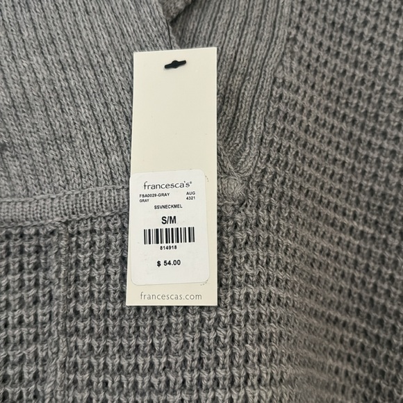 Francesca’s sweater - Picture 2 of 3